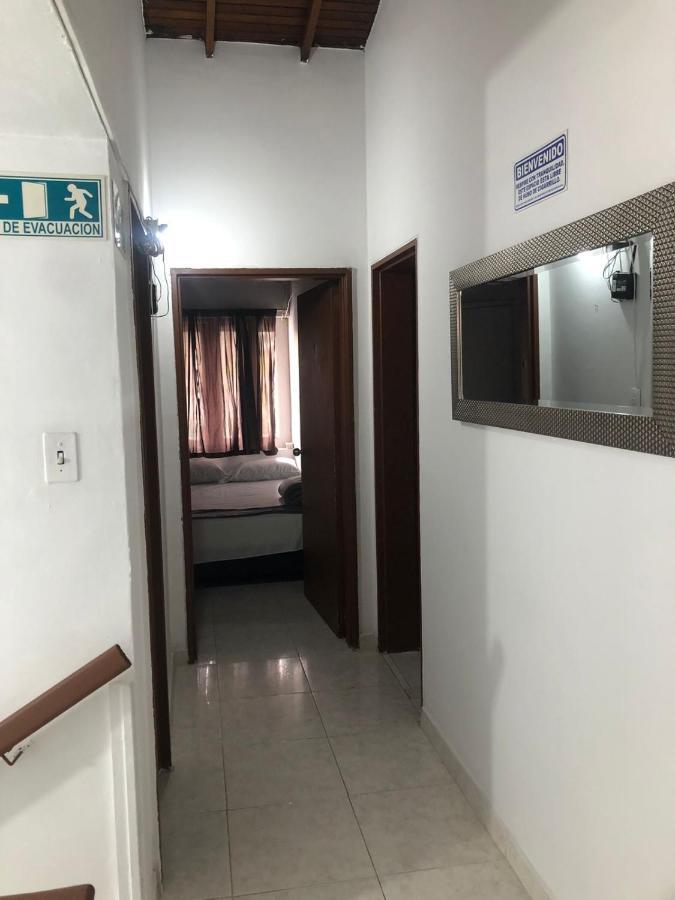 New Memphis Hostal Medellín Dış mekan fotoğraf