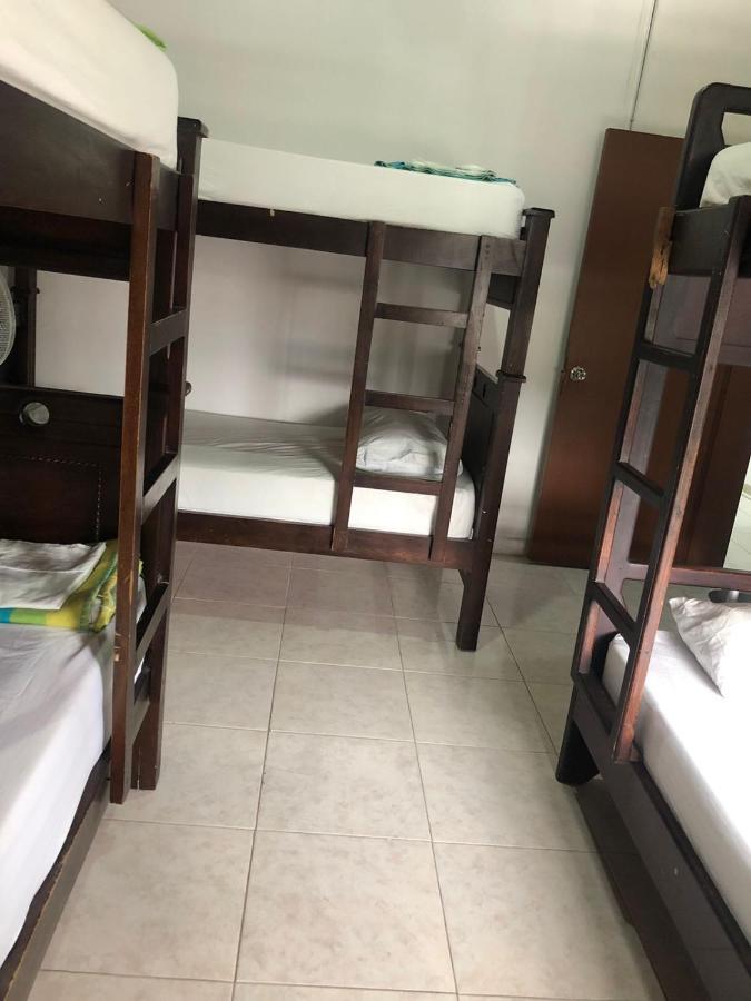 New Memphis Hostal Medellín Dış mekan fotoğraf