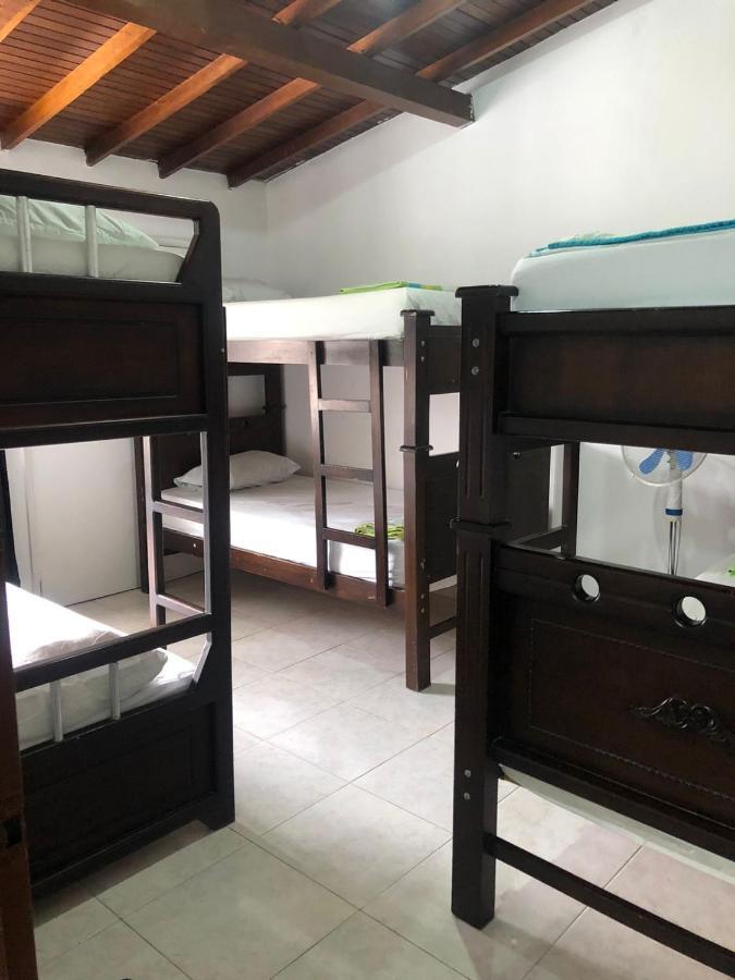 New Memphis Hostal Medellín Dış mekan fotoğraf