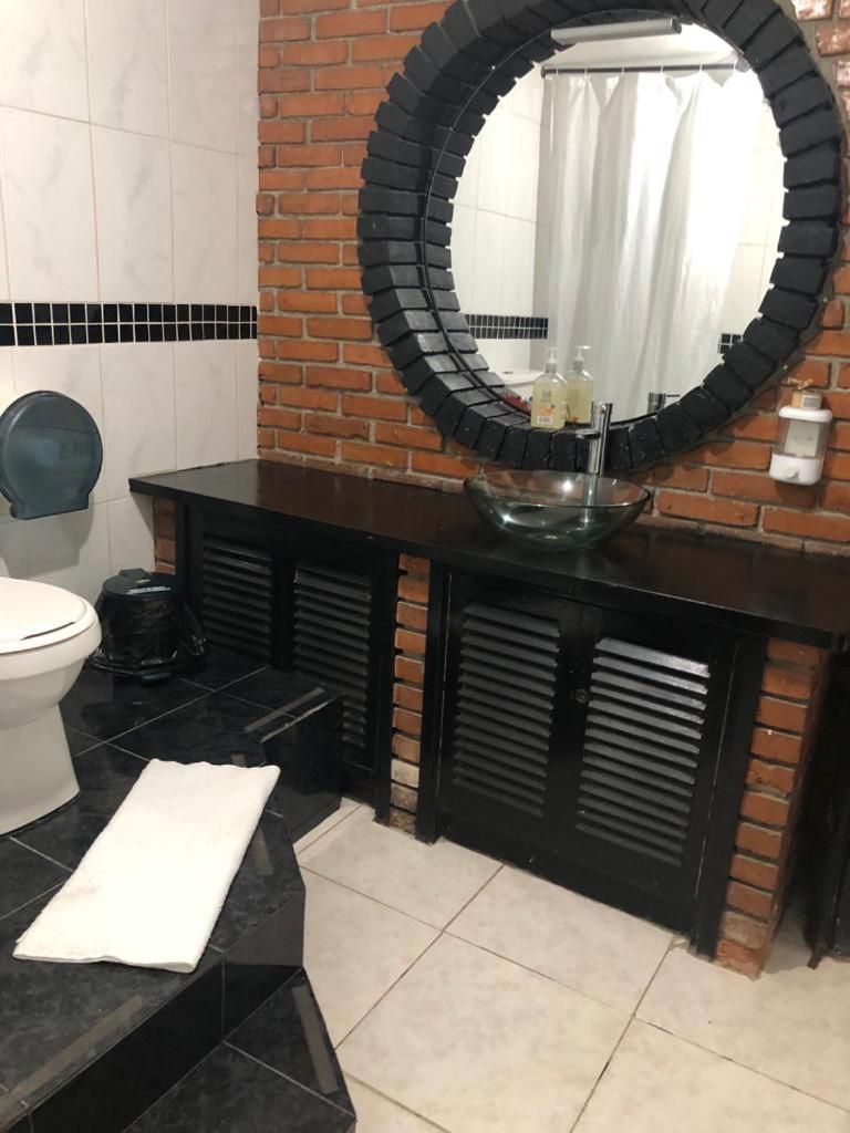 New Memphis Hostal Medellín Dış mekan fotoğraf