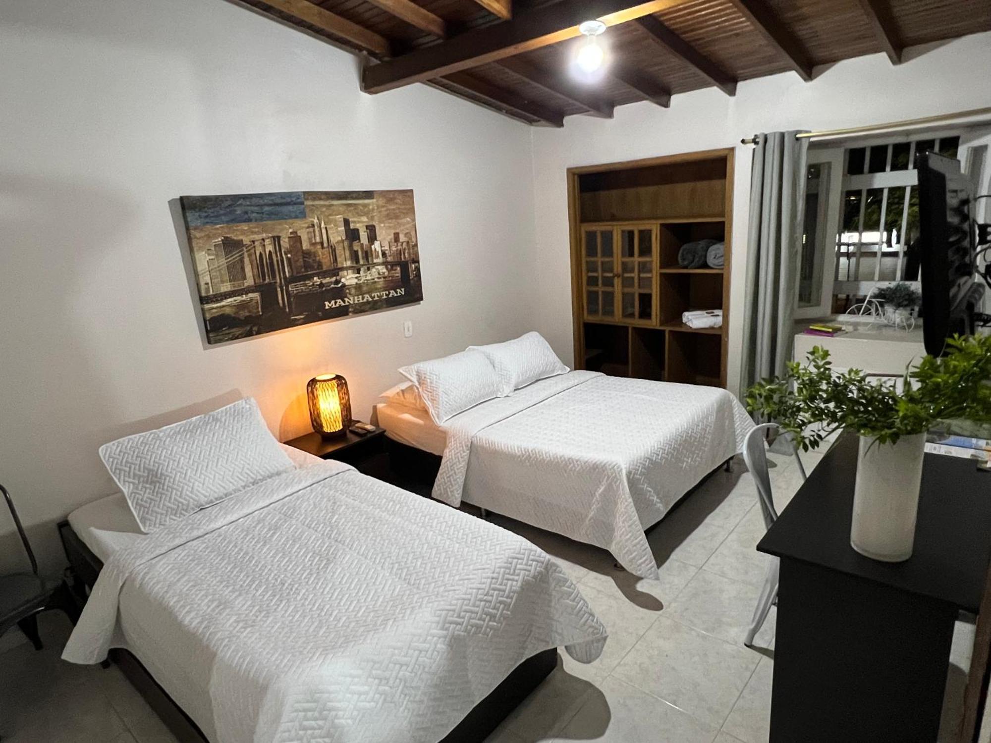 New Memphis Hostal Medellín Dış mekan fotoğraf